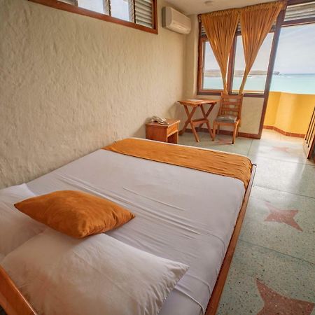 Hostal Estrella De Mar Пуэрто-Айора Экстерьер фото