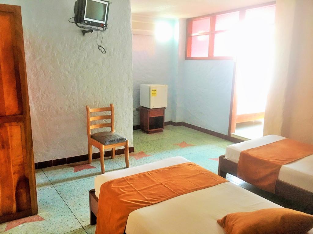 Hostal Estrella De Mar Пуэрто-Айора Номер фото