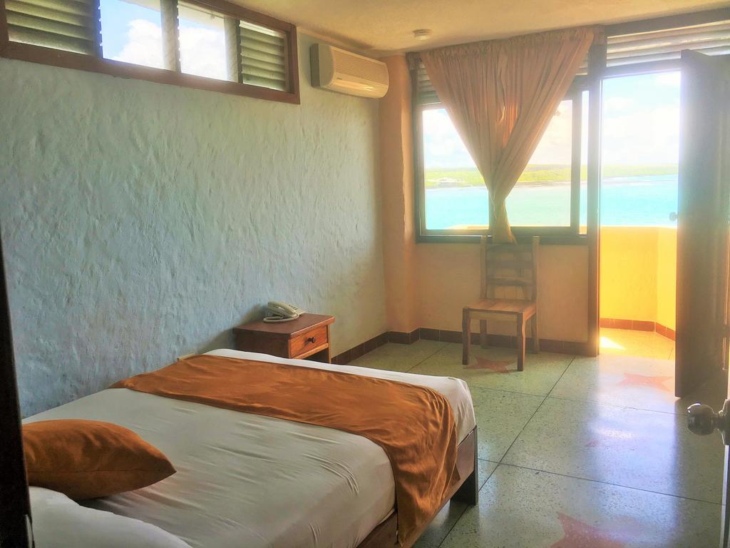 Hostal Estrella De Mar Пуэрто-Айора Номер фото