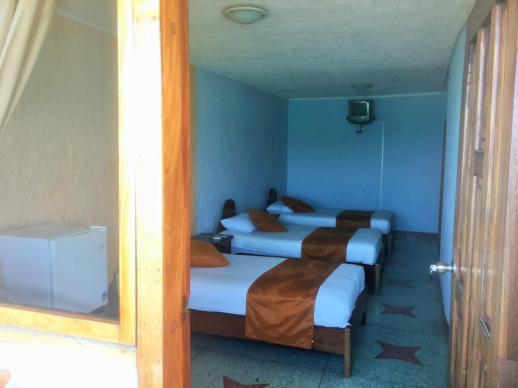 Hostal Estrella De Mar Пуэрто-Айора Номер фото