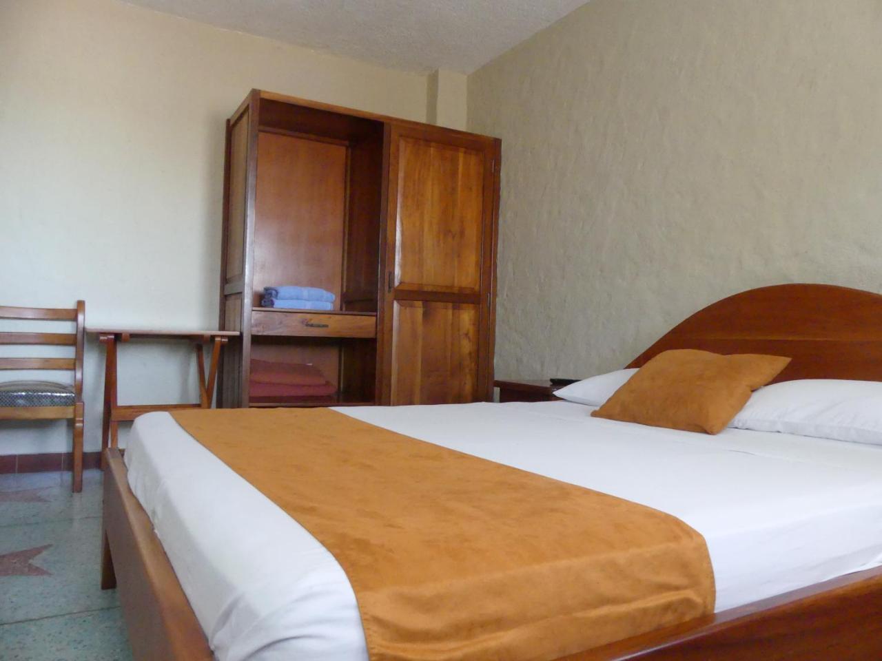 Hostal Estrella De Mar Пуэрто-Айора Экстерьер фото
