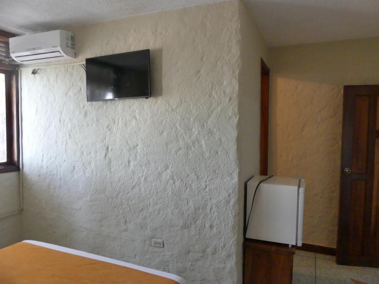 Hostal Estrella De Mar Пуэрто-Айора Экстерьер фото