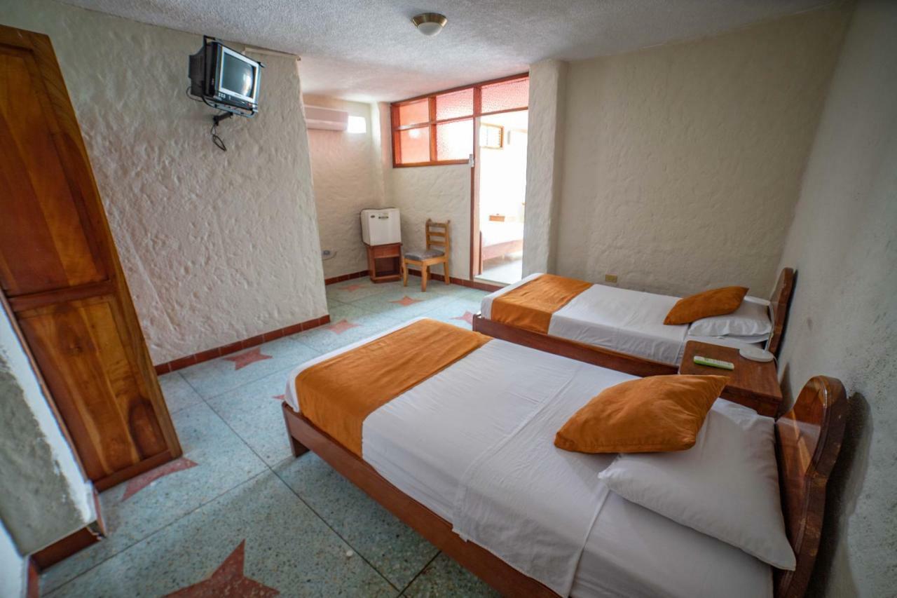 Hostal Estrella De Mar Пуэрто-Айора Экстерьер фото